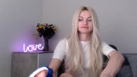 EMMA online show from March 4, 9:32 pm