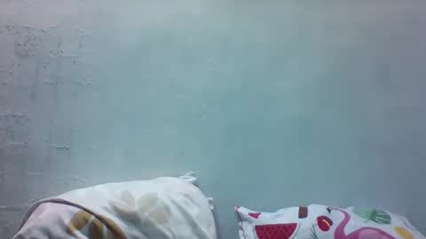 Snapshot of misskitty2xxx chatting on December 4, 5:05 pm Merry online show from December 4, 5:05 pm