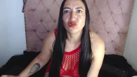 luccy online show from April 19, 7:27 pm