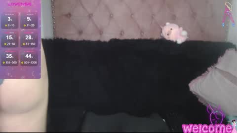 luccy online show from March 6, 9:53 pm