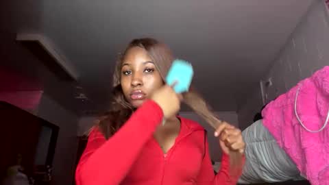 missmarimac online show from February 28, 12:14 am