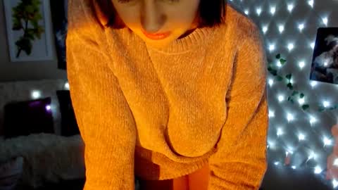 Snapshot of missmelons_ chatting on January 13, 6:27 pm Li online show from January 13, 6:27 pm