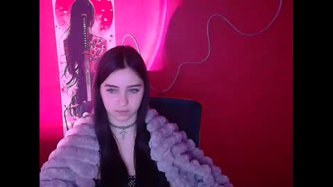 Mia online show from February 15, 7:51 am