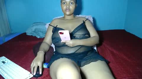 mimmi online show from May 6, 6:19 am