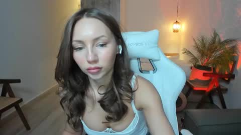 Miss Molly -  online show from February 11, 3:10 am