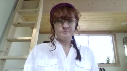 Maxxx online show from December 11, 9:45 pm