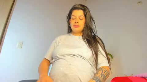 misspaulag online show from February 10, 5:36 am