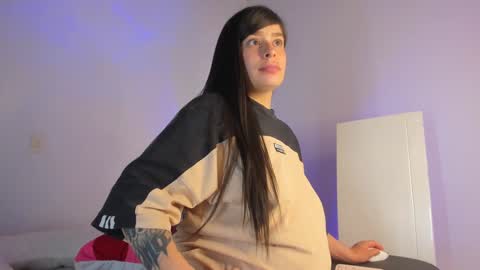 misspaulag online show from January 13, 2:18 am