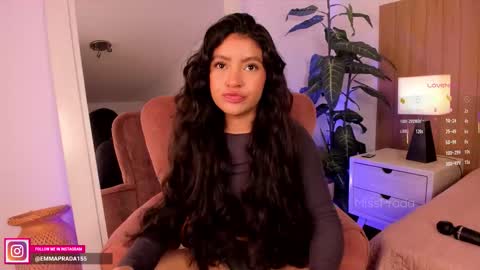 Snapshot of missprada chatting on October 21, 12:43 pm Emma Prada online show from October 21, 12:43 pm