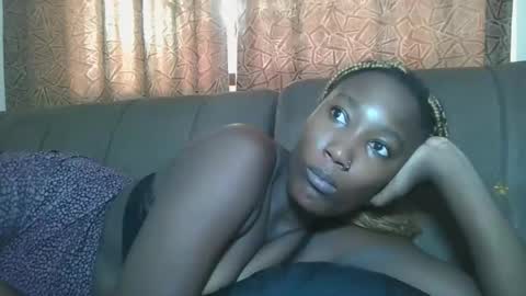 pretty gal online show from March 24, 2:23 pm