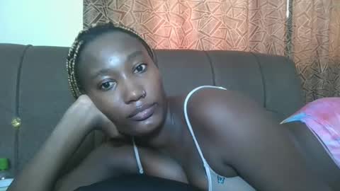 pretty gal online show from March 22, 1:26 pm