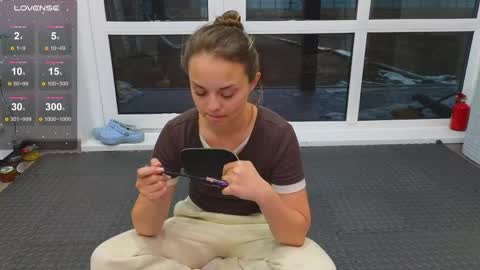 . online show from April 10, 4:12 pm