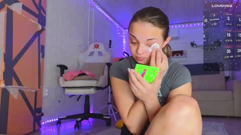 . online show from March 27, 5:14 pm