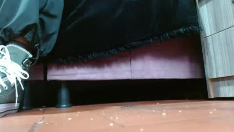 TELL ME MISS online show from March 5, 6:23 pm