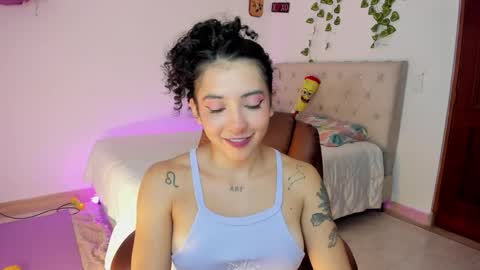  Natalie Texass indepedent model online show from May 28, 4:32 am