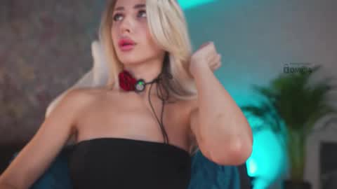 Eva online show from October 8, 9:21 pm