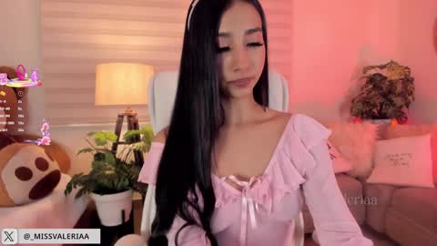 Valeria Davila online show from March 6, 9:31 pm