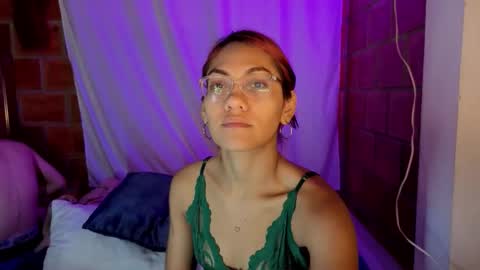 IG MISSVENUSS1 online show from December 17, 7:37 am