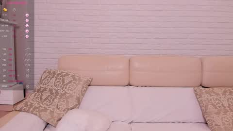 missxcaprice online show from October 29, 4:25 am