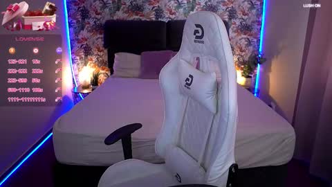  Amely  online show from October 21, 7:46 am
