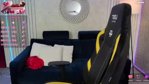 missyymarty online show from April 17, 8:06 am