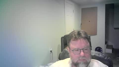 Mr. Happy online show from February 28, 3:10 am