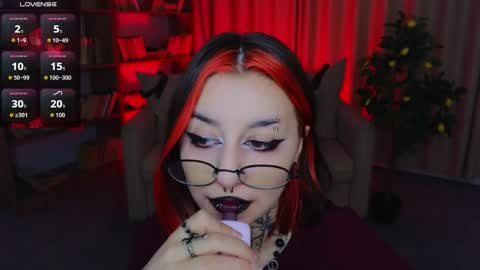Marcelline online show from May 26, 2:06 am