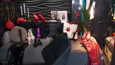 Darsy online show from February 21, 5:54 am