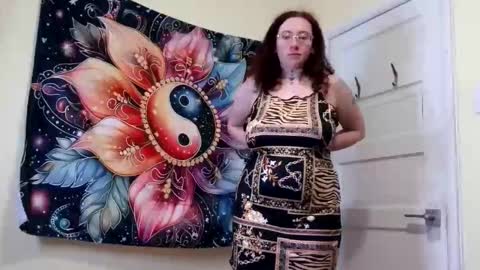 Mistress Kaha online show from April 1, 7:00 pm