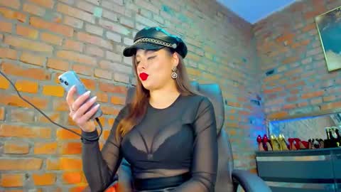 mistress_milana_ online show from November 6, 2:42 pm