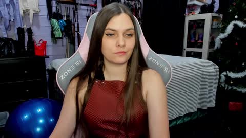 Snapshot of mistress_priest chatting on December 1, 4:32 pm Dirty Priest and Ivi online show from December 1, 4:32 pm