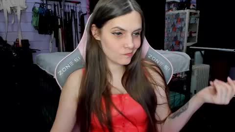 Snapshot of mistress_priest chatting on March 2, 12:42 am Dirty Priest and Ivi online show from March 2, 12:42 am