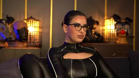 Mistress Kelly online show from April 23, 10:11 pm
