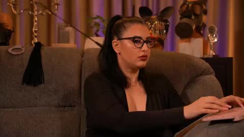 Mistress Kelly online show from September 12, 11:51 pm