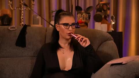 Mistress Kelly online show from September 21, 1:09 am