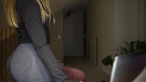 mistressuniverse online show from February 1, 5:26 pm