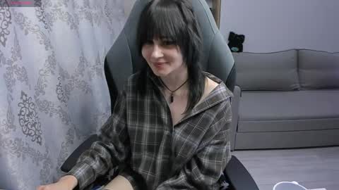 misty_dark online show from May 6, 12:33 pm