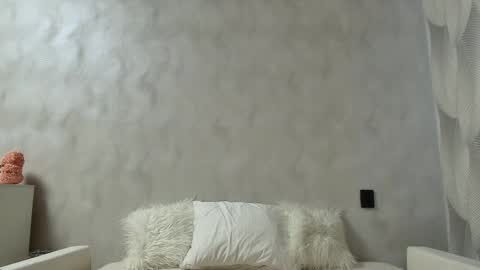 Ariela online show from February 25, 2:20 pm