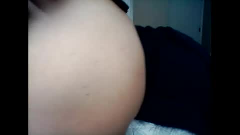 mmmmyesplease1 online show from January 29, 3:15 pm