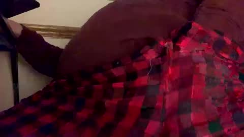 mnguy19726969 online show from December 14, 9:56 pm