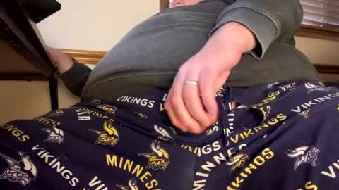 mnguy19726969 online show from February 6, 10:45 pm