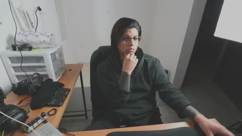 moira_core online show from January 9, 6:08 am