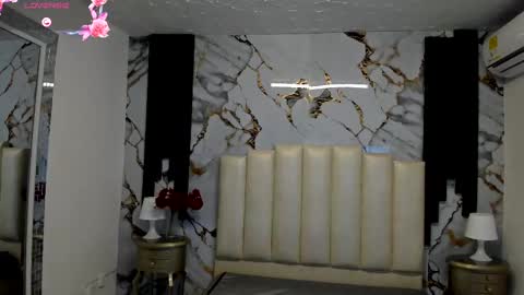 Hey Guys  Im Mollie online show from October 2, 12:15 pm