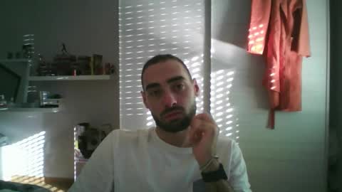 Snapshot of mollo20 chatting on October 27, 1:55 pm mollo20 online show from October 27, 1:55 pm