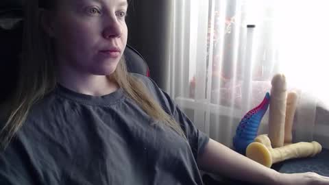 I have new photos come and see with love Molly online show from March 15, 8:29 am