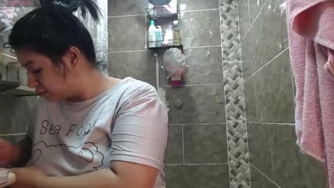 Molly online show from January 6, 11:09 pm