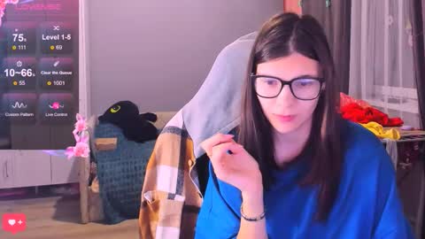  KIRA  online show from February 2, 1:36 am