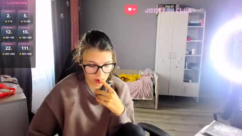  KIRA  online show from September 15, 3:08 am