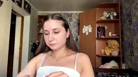 Molly online show from July 16, 9:34 am
