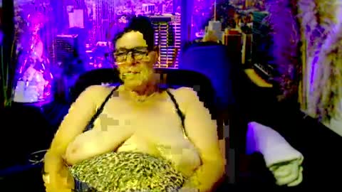 MollySun Nina Randmann online show from August 3, 3:07 pm